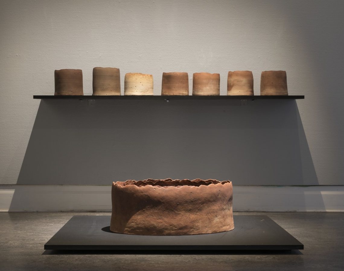 utställning Ystads konstmuseum tegel lokal lera keramik konst ceramic art local clay ceramicist artist skåne sweden pernilla norrman